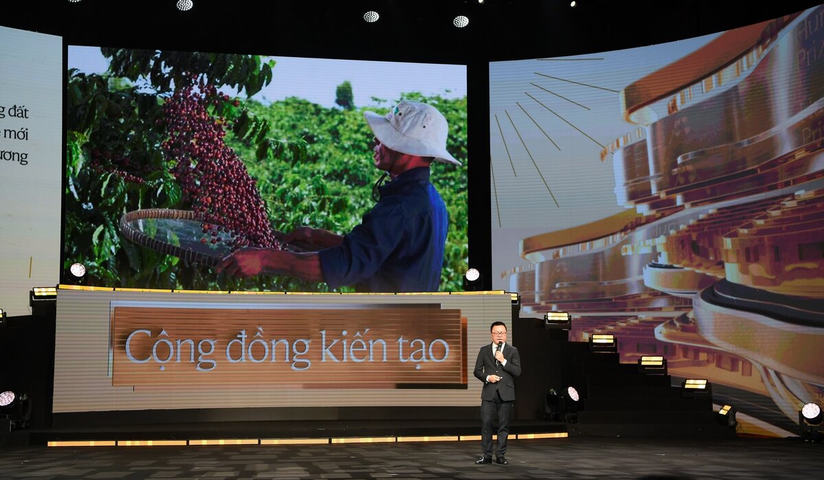 Ông Lê Quốc Minh đánh giá cao những thành tựu và tác động toàn diện của Chương trình NESCAFÉ Plan