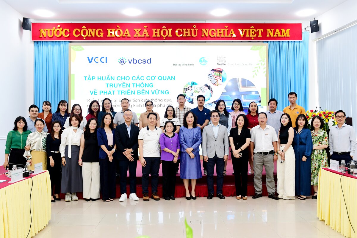 Diễn giả và các đại biểu tại chương trình tập huấn