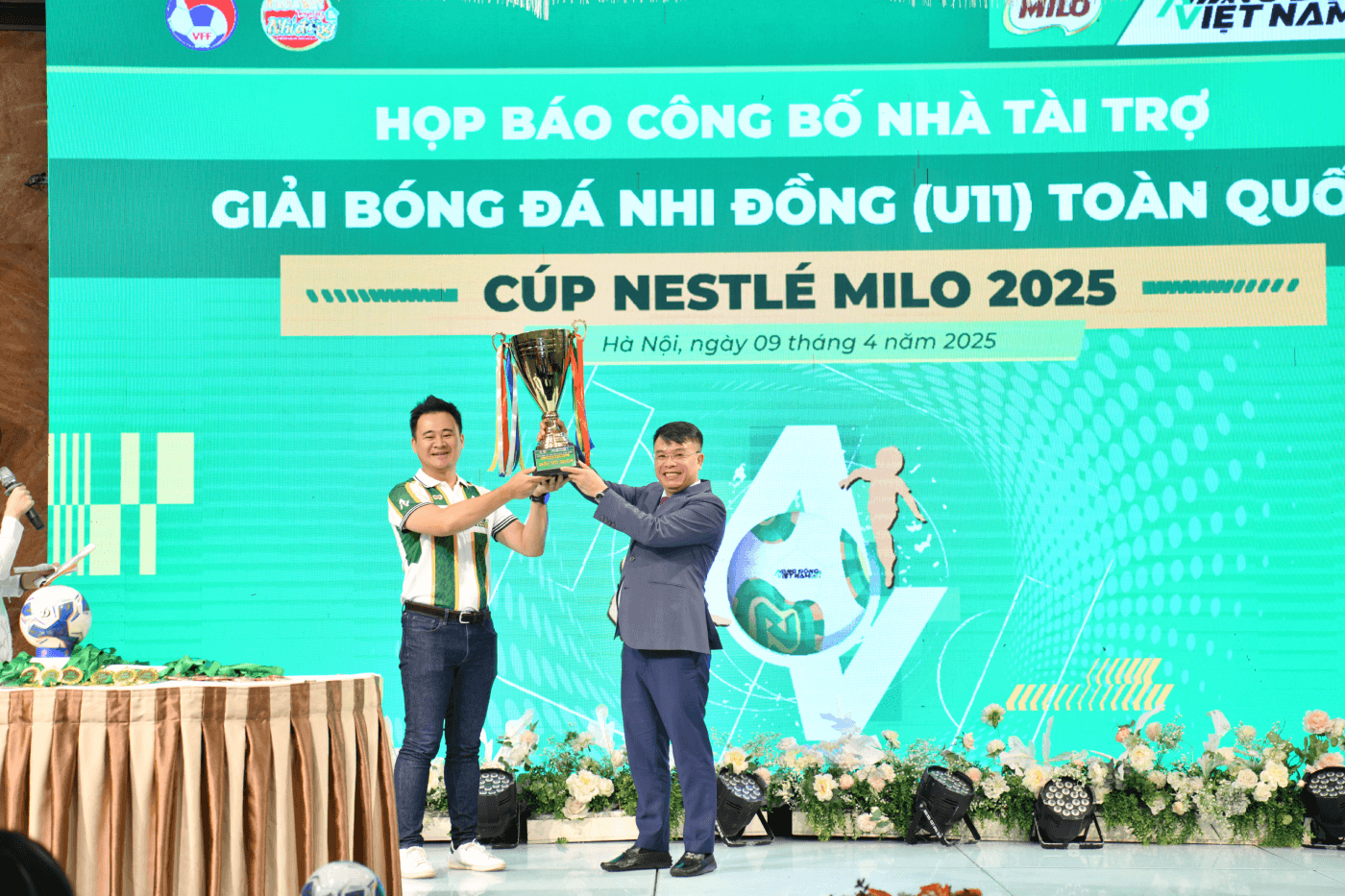 Họp báo công bố nhà tài trợ giải bóng đá nhi đồng