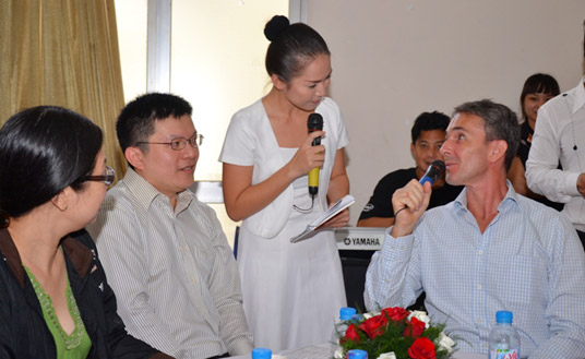 1cuoc thi nha bao vao bep
