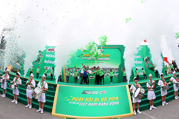 1Ngày hội Đi Bộ Vì Thế Hệ Việt Nam Năng Động 2018