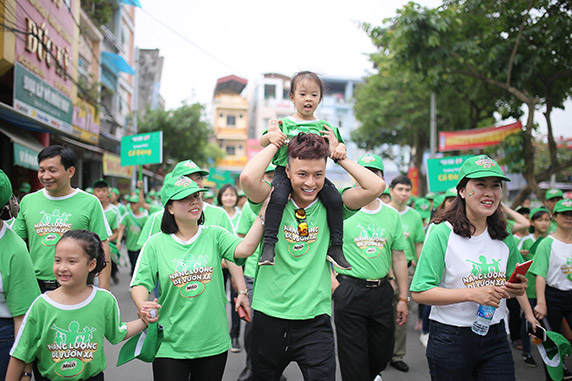 6Ngày hội Đi Bộ Vì Thế Hệ Việt Nam Năng Động 2018