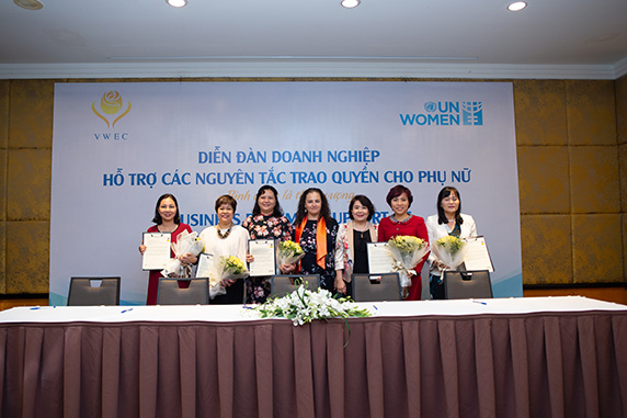 1Nestlé Việt Nam ký cam kết thúc đẩy trao quyền cho Phụ Nữ 2018