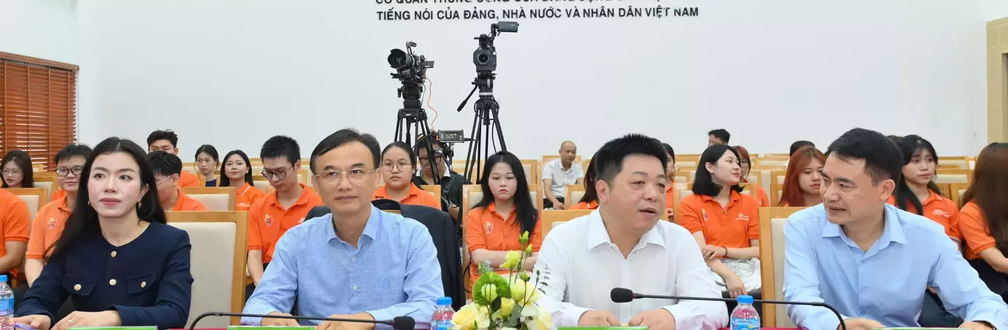 Phát triển thế hệ trẻ toàn diện: Từ giáo dục, dinh dưỡng đến thể chất cho kỷ nguyên mới