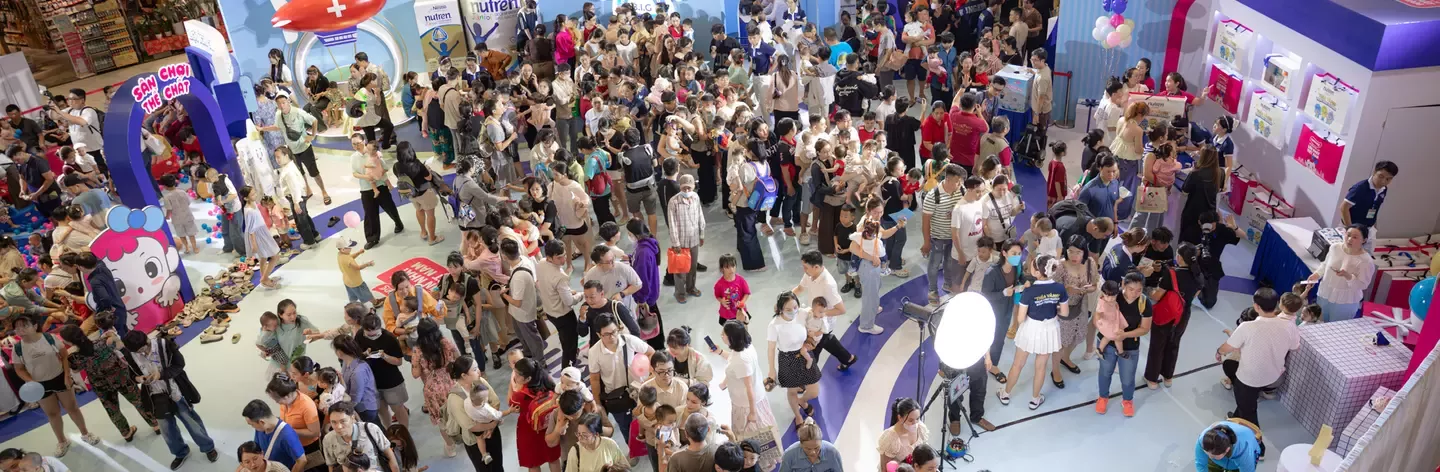 Không khí tấp nập tại sự kiện “Ngày hội thôi nôi” diễn ra tại AEON Mall Celadon Tân Phú 