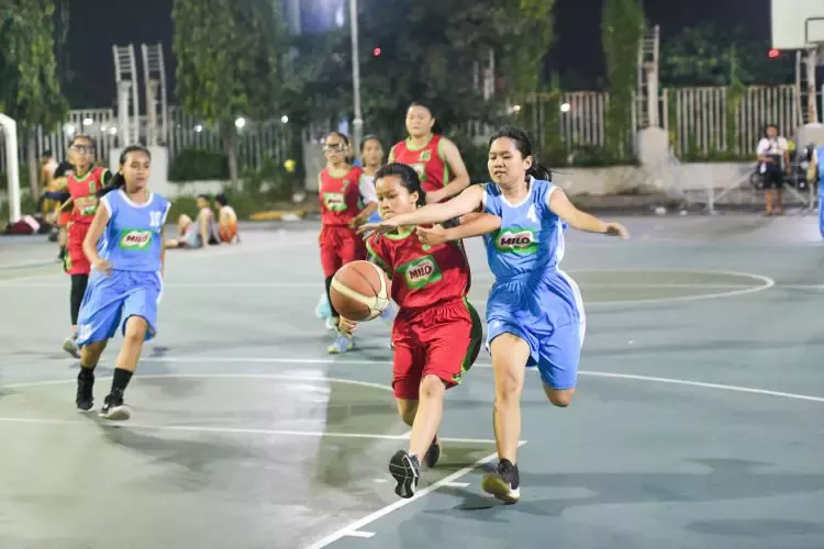 12Khai mạc giải bóng rổ cúp Milo
