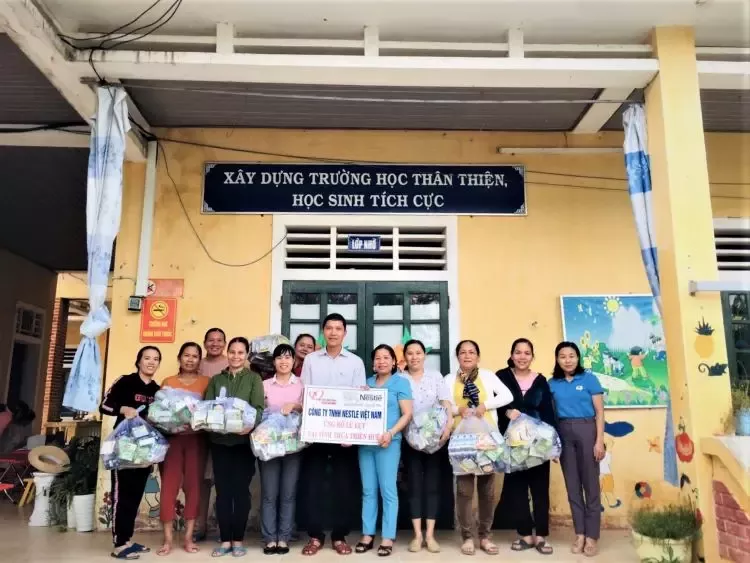 2Nestlé chung tay hỗ trợ đồng bào miền Trung
