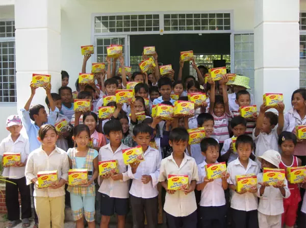 2MAGGI hỗ trợ sản phẩm cho trẻ em có hoàn cảnh khó khăn