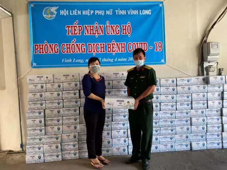 Hỗ trợ 12 tỷ đồng chống dịch Covid-19, khuyến khích lối sống khỏe mạnh