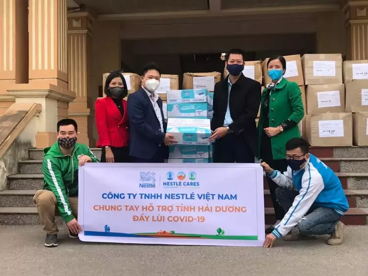 5Nestlé Việt Nam sát cánh cùng tuyến đầu phòng chống đại dịch