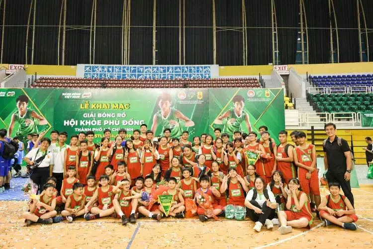 7Khai mạc giải bóng rổ cúp Milo