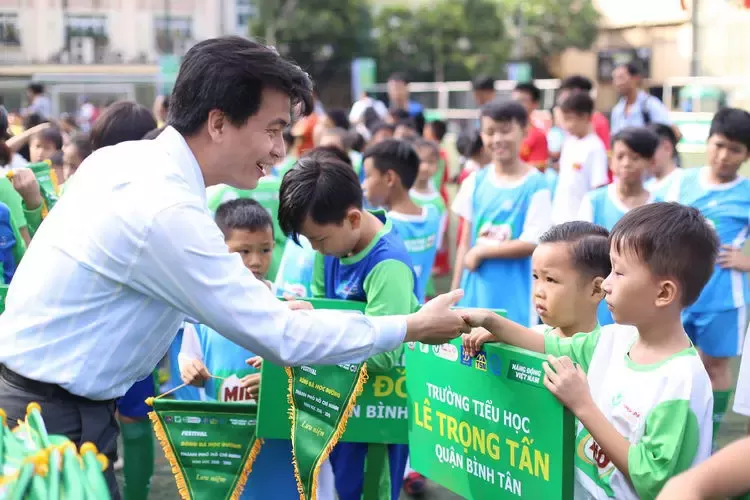 9Khai mạc Vòng chung kết Festival bóng đá học đường TpHCM 2018-2019