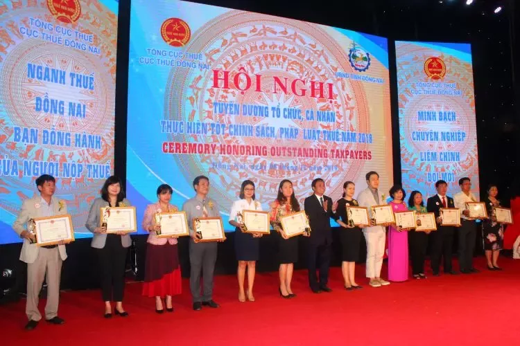Nestlé Việt Nam nhận bằng khen của Tổng cục Thuế vì thành tích thực hiện tốt chính sách, pháp luật thuế năm 2018