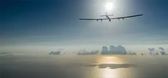 Đồng hành cùng máy bay năng lượng mặt trời Solar Impulse